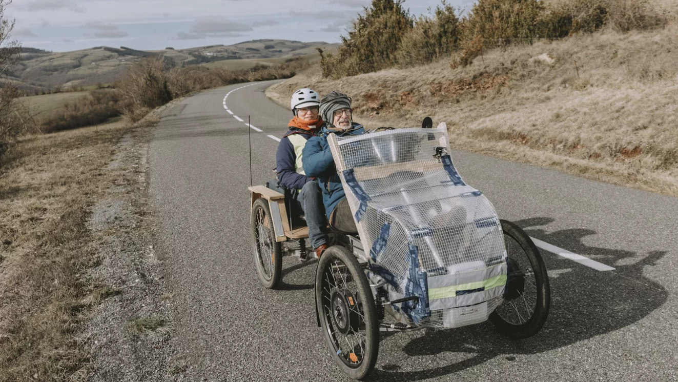 En Aveyron, une association explore des alternatives à la voiture
